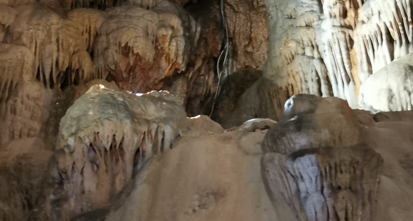 Skupno doživetje skupine Metulji v jami Vilenica