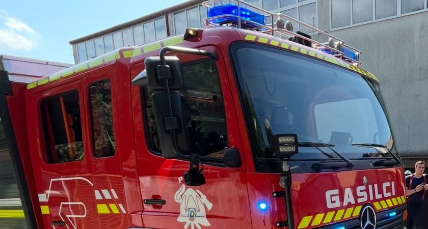 Obisk gasilcev in vaja evakuacije v vrtcu Komen