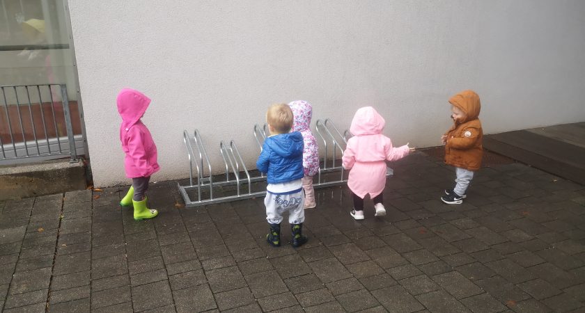 Oktober v skupini Levi