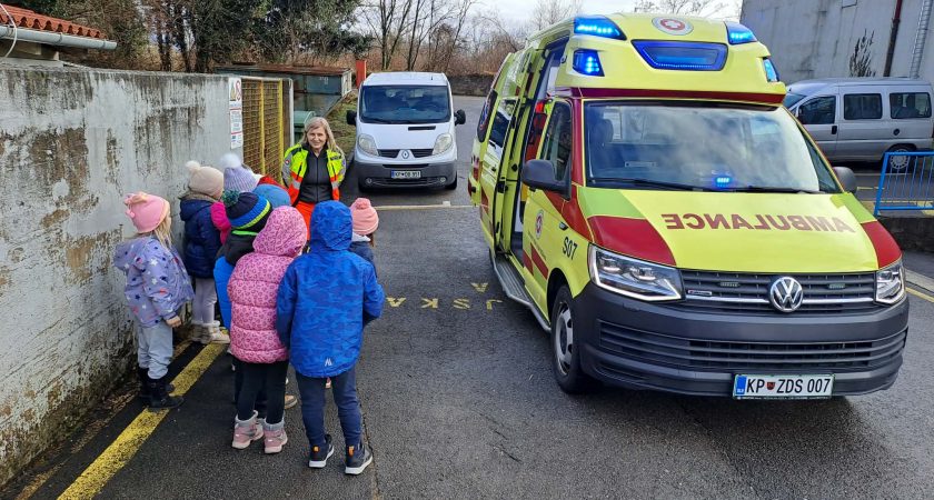 Obisk reševalke Tine in reševalca Kevina