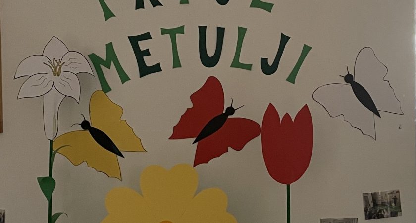 Obeležitev pomladi z dramatizacijo o Treh metuljih