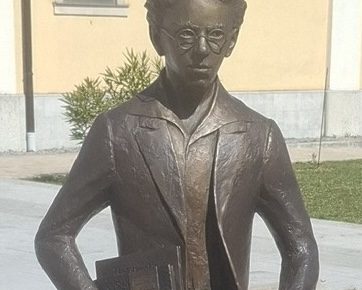 Srečko Kosovel in otroci iz skupine Pingvini