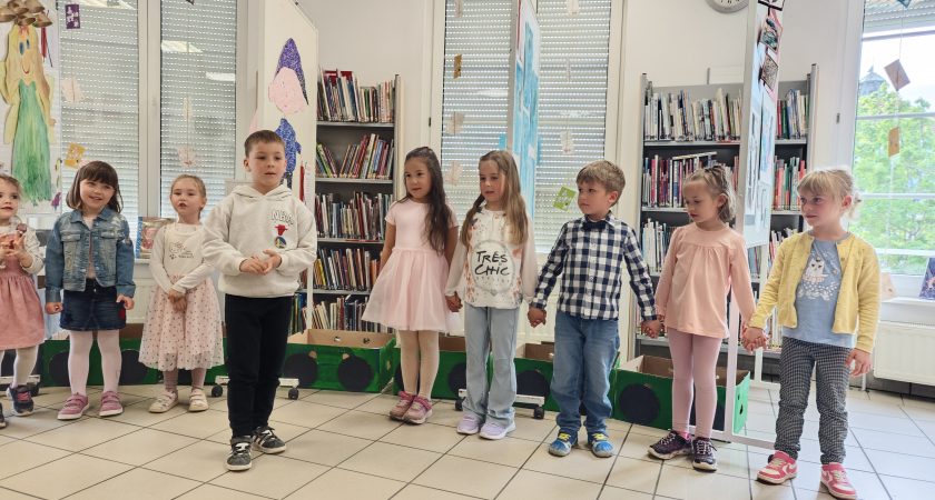 RAZSTAVA V KOSOVELOVI KNJIŽNJICI